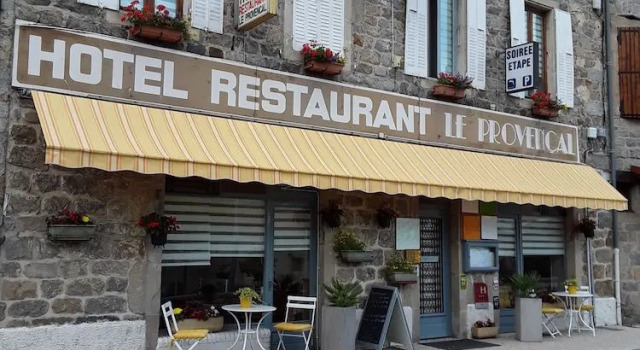 Hotel Restaurant le Provençal, Prenota Hotel Hotel a Alvernia con parcheggio, Parcheggio