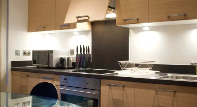 Студия с балконом Minimal Studio With Views Over Battersea Park