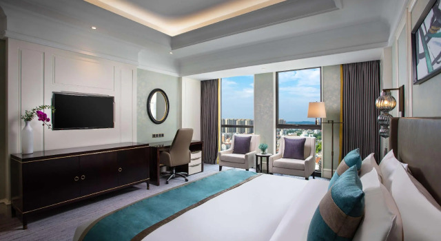 Двухместный номер Superior Ramada Plaza by Wyndham Wuhan Huangpi