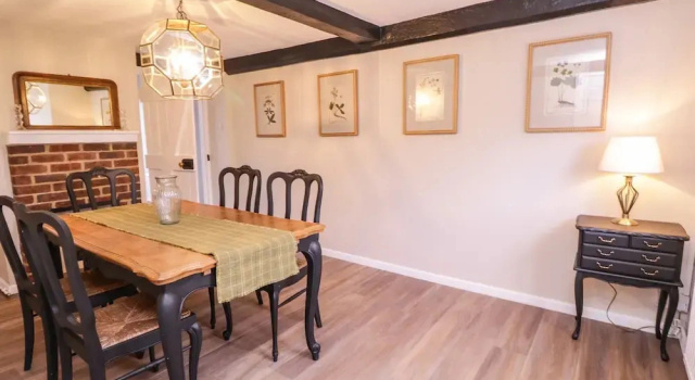 Battel Hall Cottage, Book Feriehus Villaer i Kent, Villa