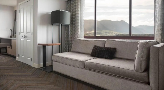 Номер Superior Colorado Springs Marriott