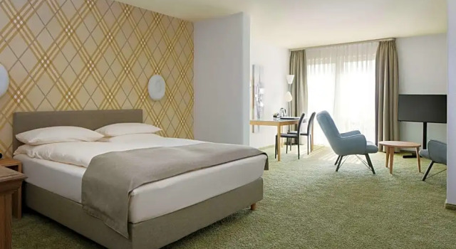 Полулюкс Best Western Plus iO Hotel