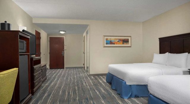 Номер Standard Hampton Inn Syracuse Clay