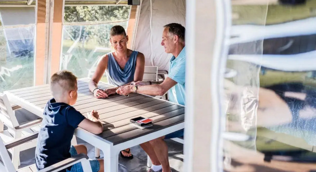 Tent Lodge in Dordogne Near Scenic Views, Prenota Campeggio Hotel a Aquitania con parcheggio, Parcheggio
