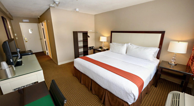 Двухместный номер Standard Holiday Inn & Suites Boston Peabody by IHG