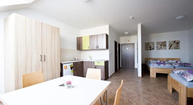 Penzion Žurek, Prenota Hotel Hotel a Moravia meridionale con parcheggio, Parcheggio
