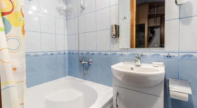 Апартаменты Chornovola blue apartment