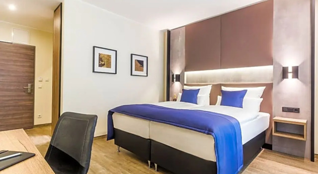 Номер Deluxe SKY Hotel Cloppenburg