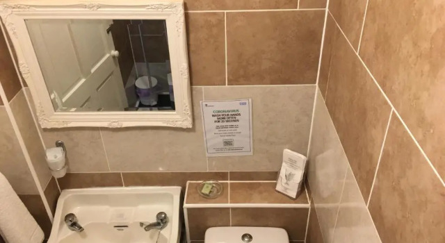 Четырёхместный номер Standard Glenheath Hotel