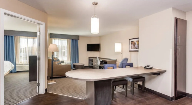 Люкс c 1 комнатой Candlewood Suites Eau Claire I-94 by IHG