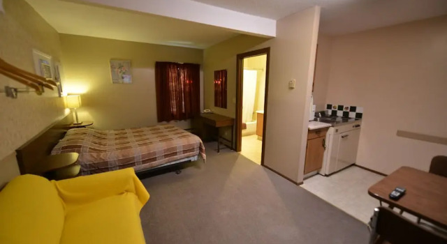 Номер Deluxe Totem Motel