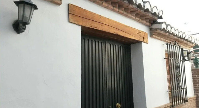Rincón de Lola, Забронировать Отель Гранада Granada Province, рядом с Городской совет Гранады