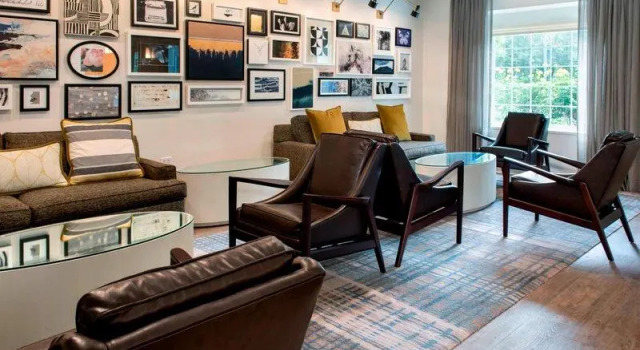 Кровать в общем номере Delta Hotels by Marriott Basking Ridge