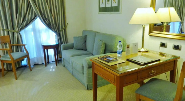 Полулюкс Hotel Excelsior Magenta