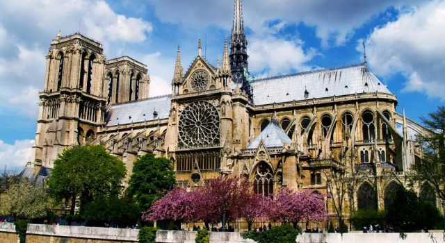 Апартаменты HR Quai Augustins - Notre Dame Paris