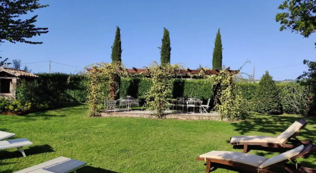 Коттедж Ca' le cerque, villa surrounded by the Marche nature