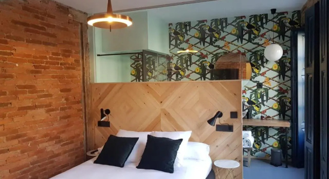 13 suites, Забронировать Гостевой дом Гостевые дома Леона, рядом с FGULEM, Гостевой дом