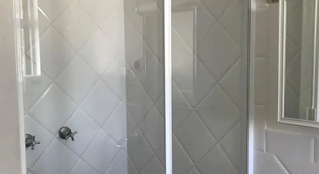 Номер Deluxe OSheas Royal Hotel