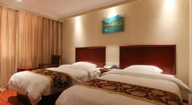 Двухместный номер Standard GreenTree Inn JiangSu ZHenjiang Jurong Yalong Business Hotel