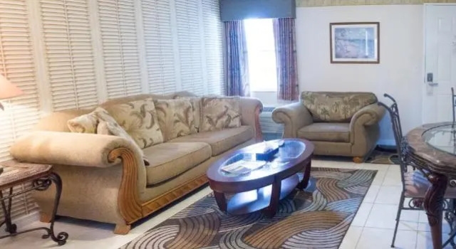 Люкс Camelot Beach Suites