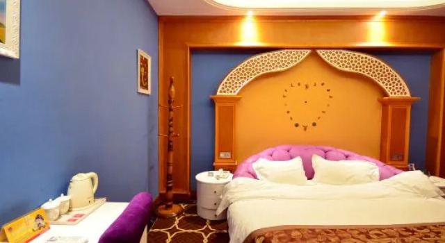 Люкс Guoran Theme Hotel (Wuhan Huquan)