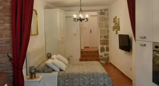 Rooms and Studio Old Town, Prenota Appartamento Hotel a Isole Quarnerine con parcheggio, Parcheggio