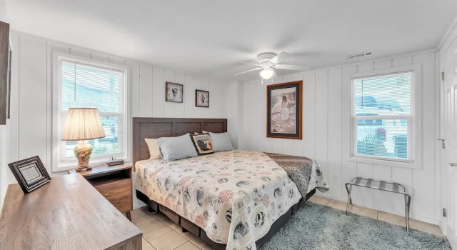 Coastal Camelot - Walk To Surfside Beach 2 Bedroom Duplex, Забронировать Дом для отпуска Коттеджи Южной Каролины, Коттедж