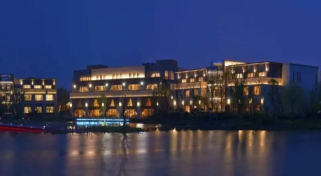 Changzhou Fudu Qingfeng Garden Hotel, Rezerwuj Hotel Zhonglou Changzhou