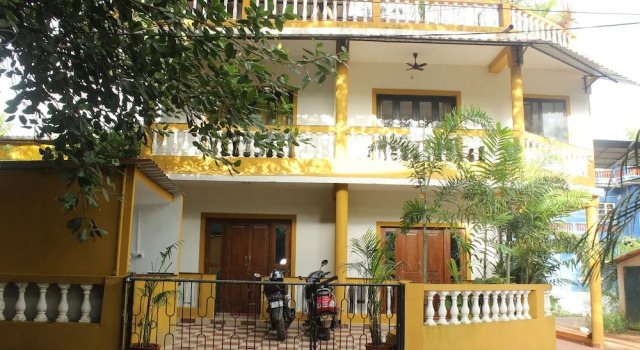 OYO 10403 Home Modern Studios Candolim, Prenota Hotel Hotel a Goa con parcheggio, Parcheggio