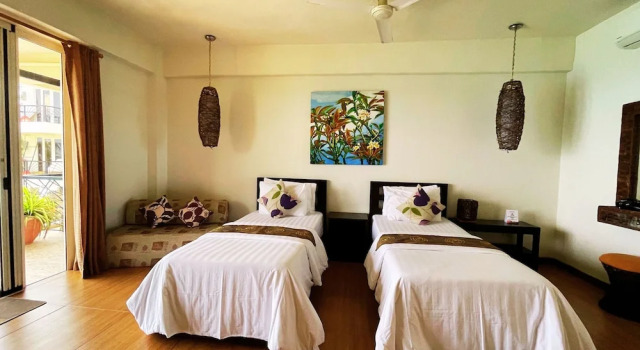 Номер Standard Sunset at Aninuan Beach Resort