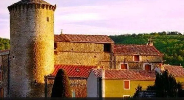 La Tour Garnier, Book Apartment Sainte-Eulalie-de-Cernon Aveyron