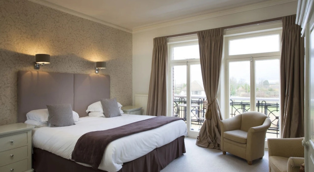Двухместный номер Superior с видом на реку The Bell Hotel