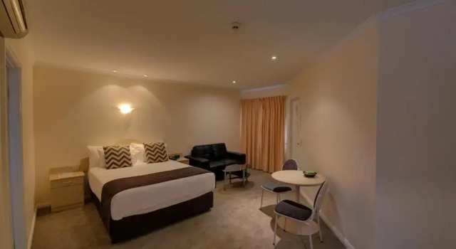 Двухместный номер Executive Charles Rasp Motor Inn & Cottages