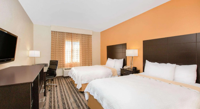 Четырёхместный номер Standard La Quinta Inn by Wyndham Lincoln, Nebraska
