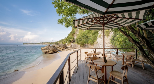 Santai by The Korowai Uluwatu, Забронировать Вилла Виллы провинции Бали, Вилла
