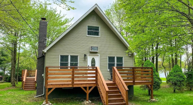 Коттедж Near Lakes & Resorts: Pet-friendly Long Pond Abode