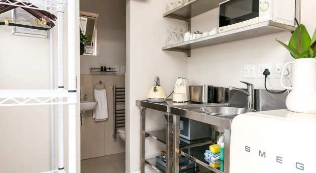 Stone Cottages Studio Camps Bay Village - Beach View Apartments