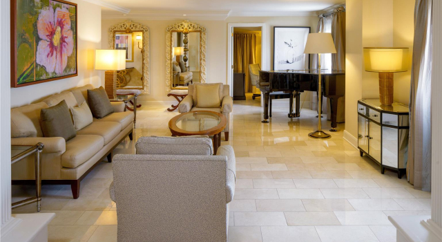 The Royal Sonesta New Orleans, Забронировать Отель Отели Французского квартала 4 звезды, рядом с Rodrigue Studio, 4*