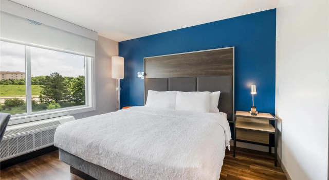 Двухместный номер Standard Tru By Hilton Madison East