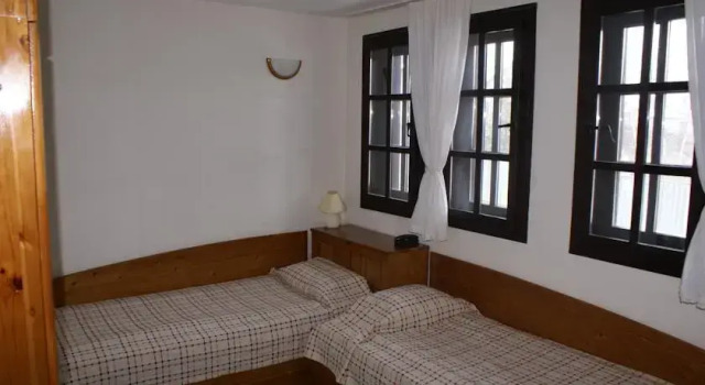 Holiday Village Kedar, Varaa Hotelli Dolna Bania Sofia