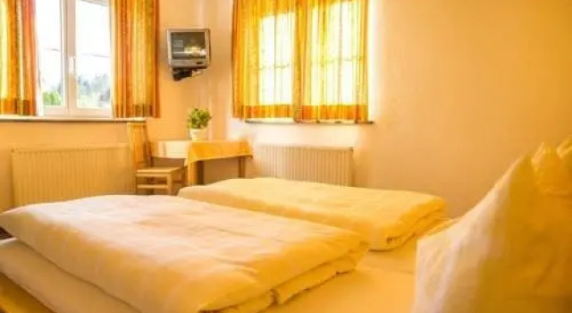 Haus Kaser, Prenota Hotel Hotel a Tirolo con parcheggio, Parcheggio