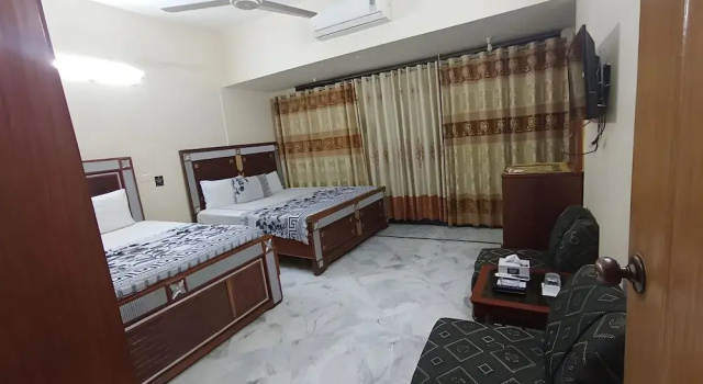 Трёхместный номер Standard с видом на город Hotel Royal Residency