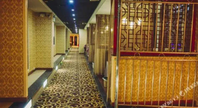 Yibin Haoting Hotel, Prenota Hotel Yibin Sichuan