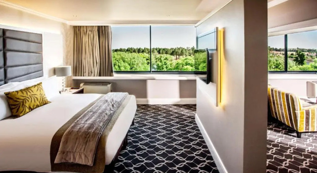 Suite Riverside Sun