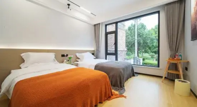 Кровать в общем номере Muye·FAIRYLAND Boutique Ski Resort Guesthouse (Anji Cloud Top Grassland)