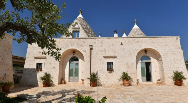 Trulli Laetitia