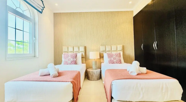 Вилла Venduras - 3BR Villa in Jumeirah Park