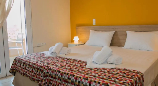 Sunny Beach Apartments, Забронировать Апартаменты/квартира Ретимнон Центральный Крит