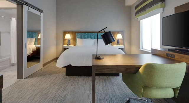 Люкс Hampton Inn & Suites DIberville Biloxi
