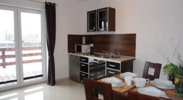 JD Apartamenty - Klimatyzacja, basen, parking i wifi w cenie, Забронировать Апартаменты/квартира Мыслаковице 